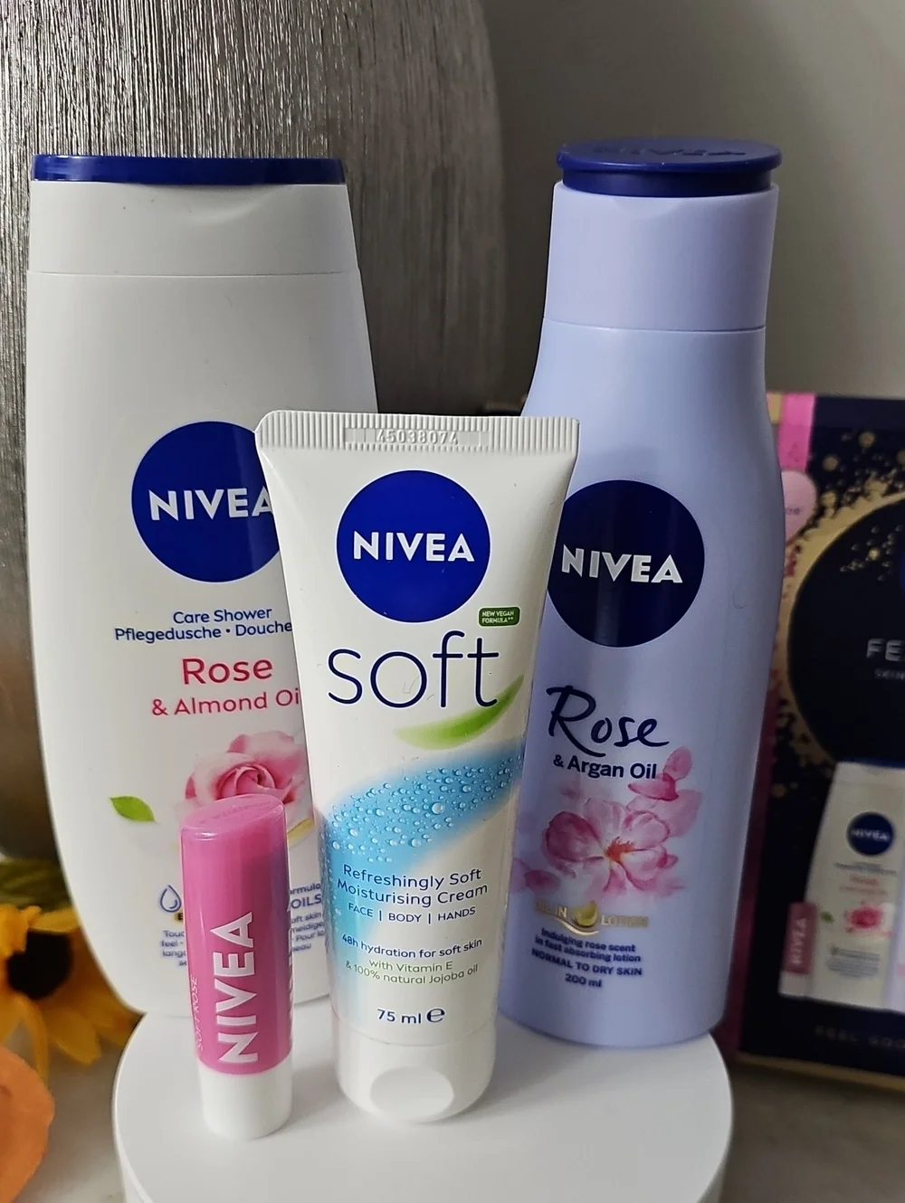 Nivea Feel Soft Skincare Moments 5 Piece Set